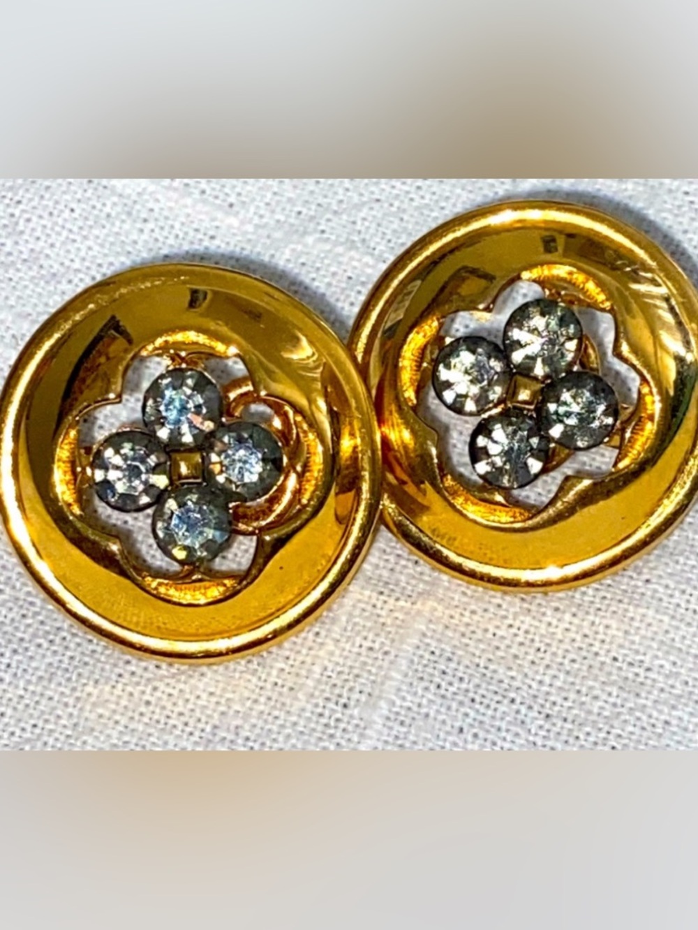 Vintage CROWN TRIFARI GrayBlue Rhinestoned Clip On Earrings